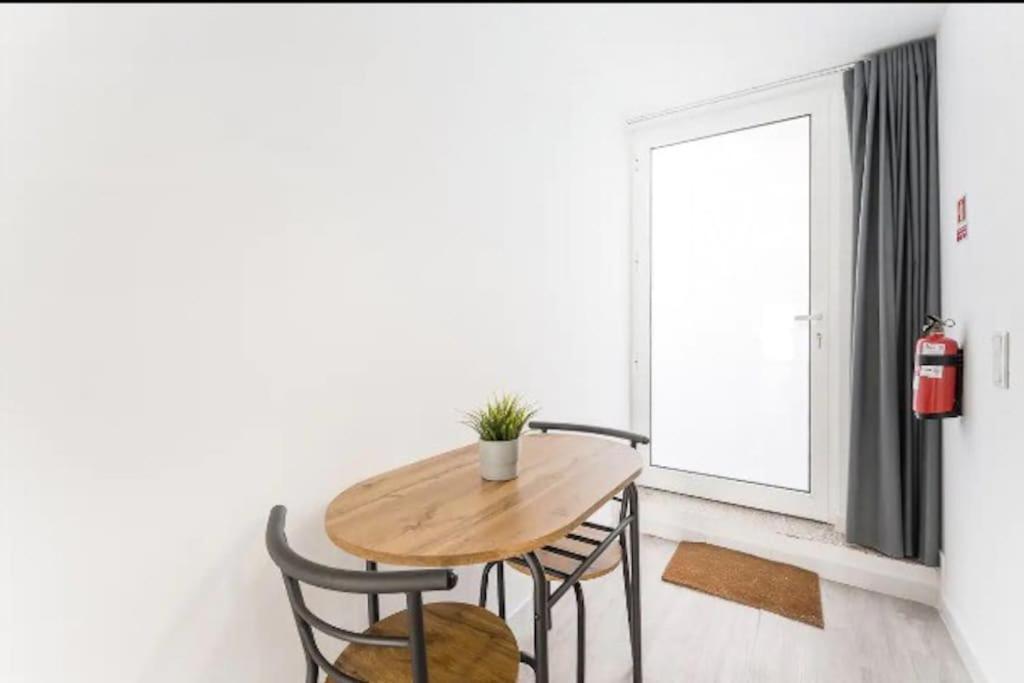 Opo - Fantastic Studio With Garden OOporto Exterior foto